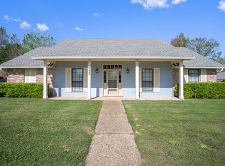 6336 Snowden Dr, Baton Rouge, LA 70817