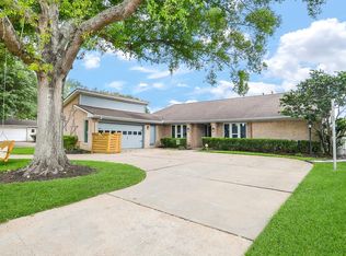 2106 Glenn Lakes Ln, Missouri City, TX 77459