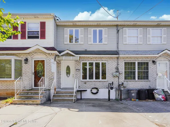 110 Pearsall St, Staten Island, NY 10305