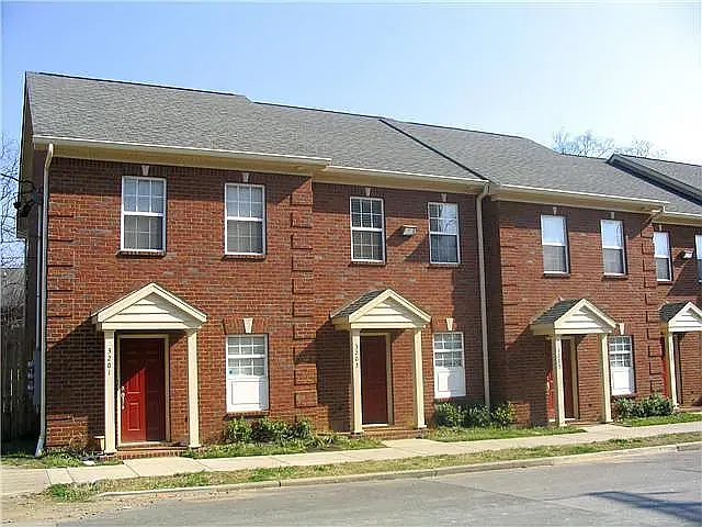 3201 Parthenon Ave