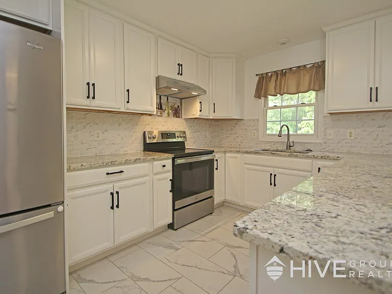 235 Quail Run Dr — Photo 6