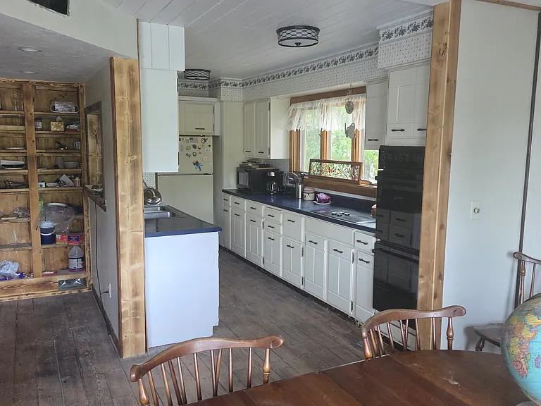 8262 Gullwood Rd — Photo 9