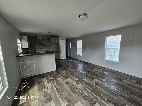 2nd image of 1234 Reynolds Rd #172