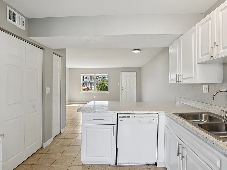 Serenity Lake Apartments — Photo 60
