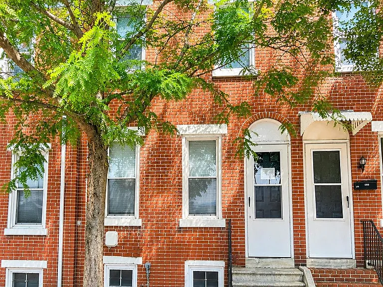519 S Jackson St — Photo 1