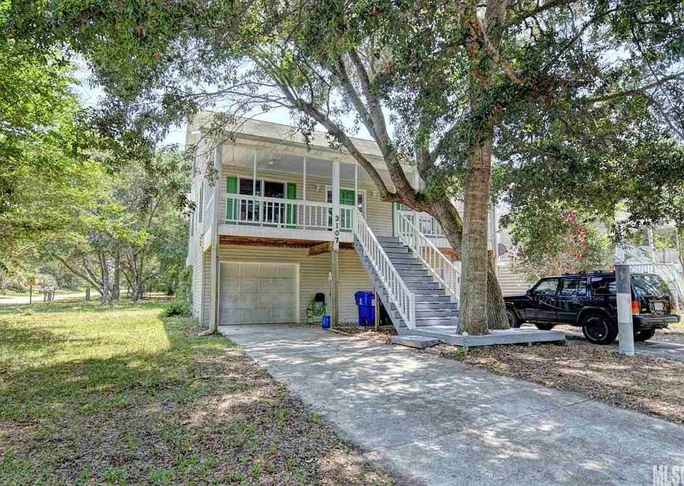 1st image of 3107 E Yacht Dr NE
