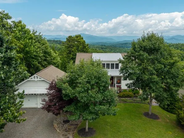 82 Jay Bird Way, Hayesville, NC 28904