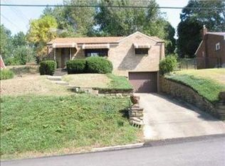5203 Ranchview Dr, Pittsburgh, PA 15236
