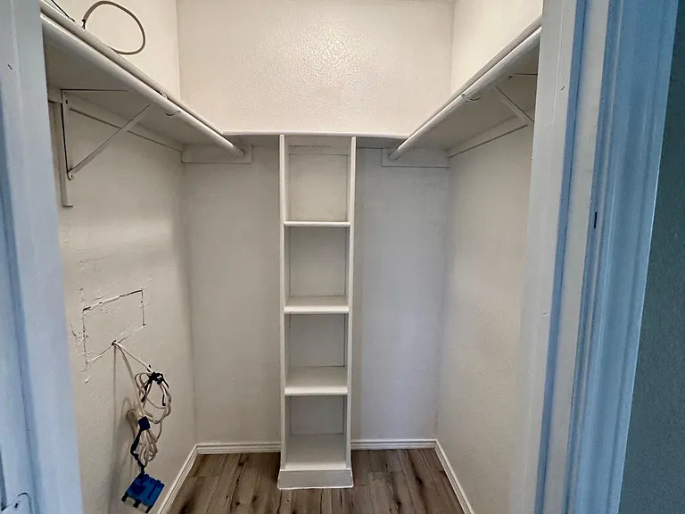 307 Kings Way Dr #A — Photo 2