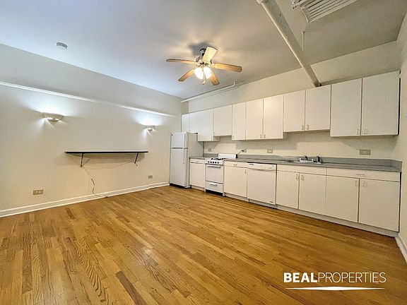 2nd image of 816 W Waveland Ave APT 31