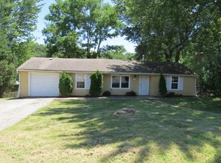 4915 Edgehill Dr, Kansas City, KS 66106
