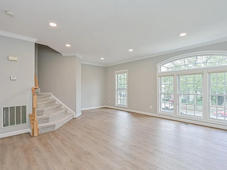 43045 Golf View Dr — Photo 12