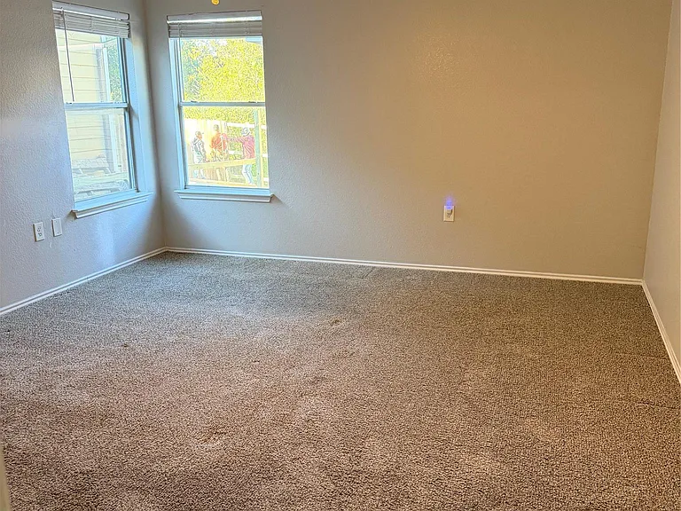 17808 Golden Valley Dr — Photo 9