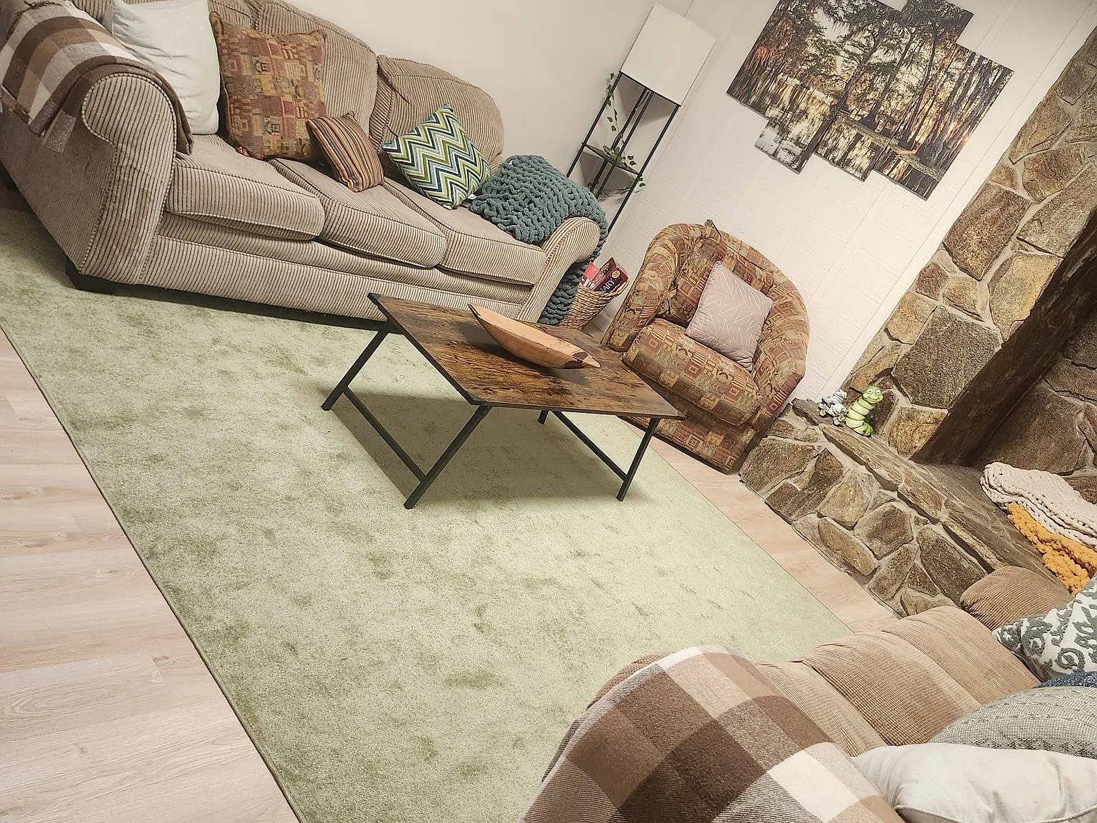2 bed, 1100 sqft, $1,900 — Photo 2