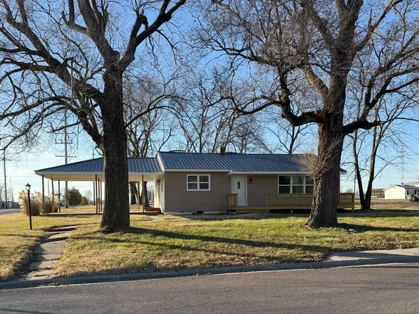 436 S Jefferson St, Slater, MO 65349