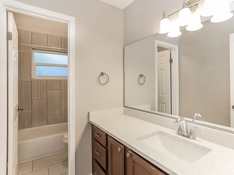 1548 Oak Ridge Dr W — Photo 15