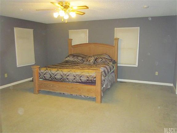 5th image of 1376 Billings Dr