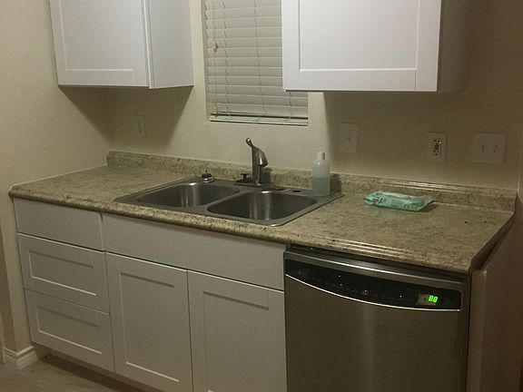 4th image of 204 Samuel Blvd APT 6