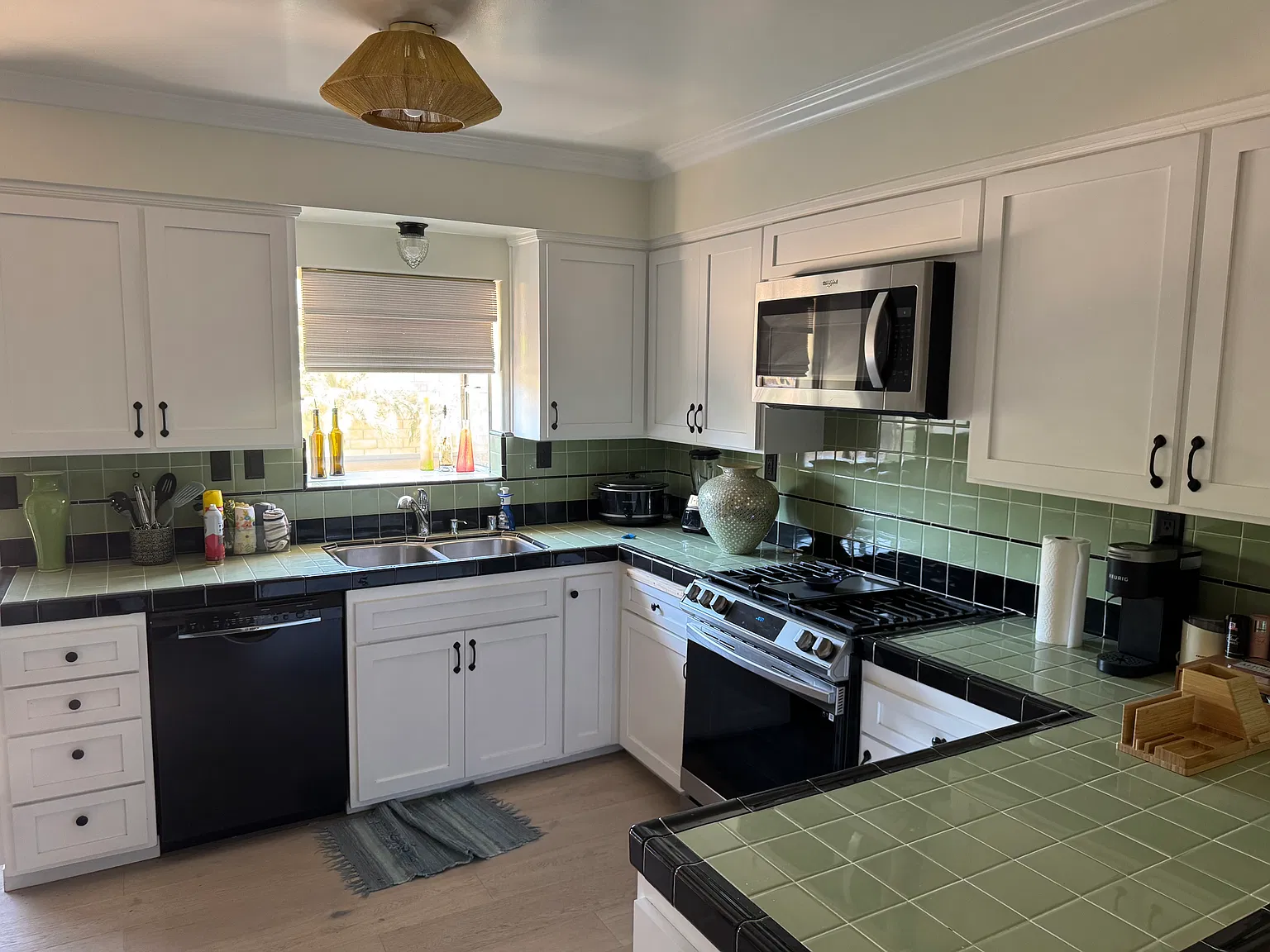 3 bed, 1700 sqft, $4,000 — Photo 4