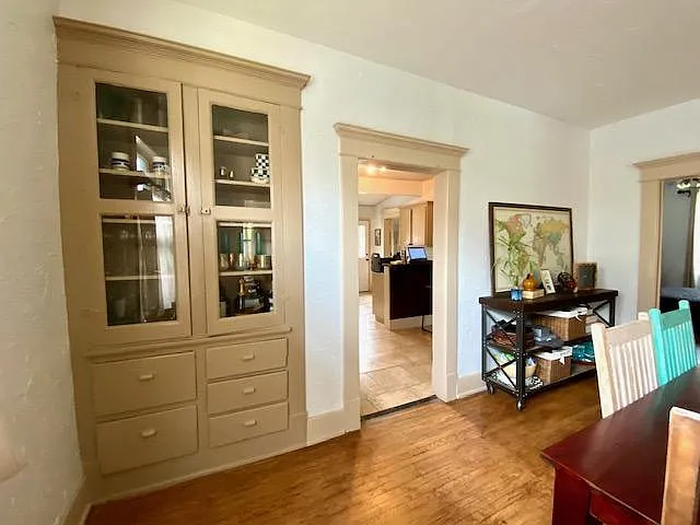 3 bed, 1264 sqft, $2,200 — Photo 4