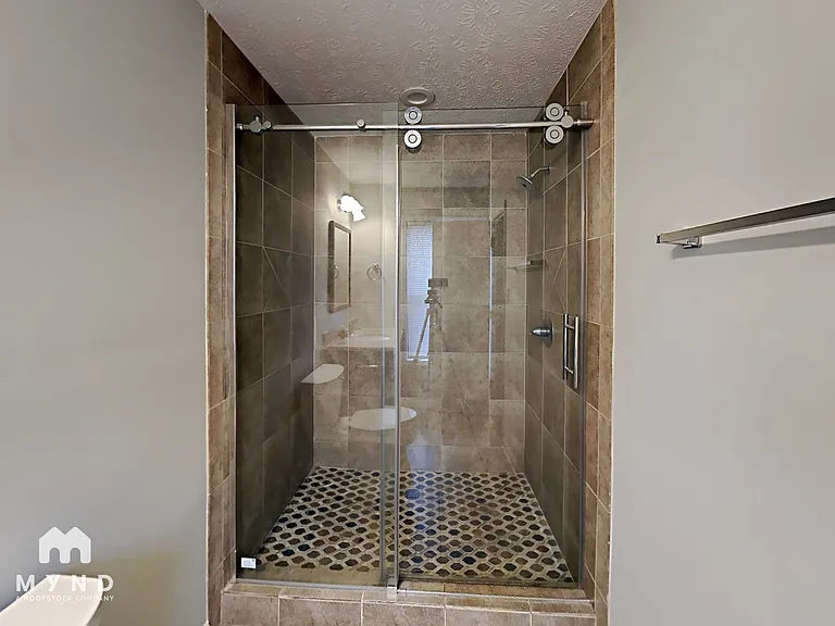 4832 Wyndam Dr — Photo 11