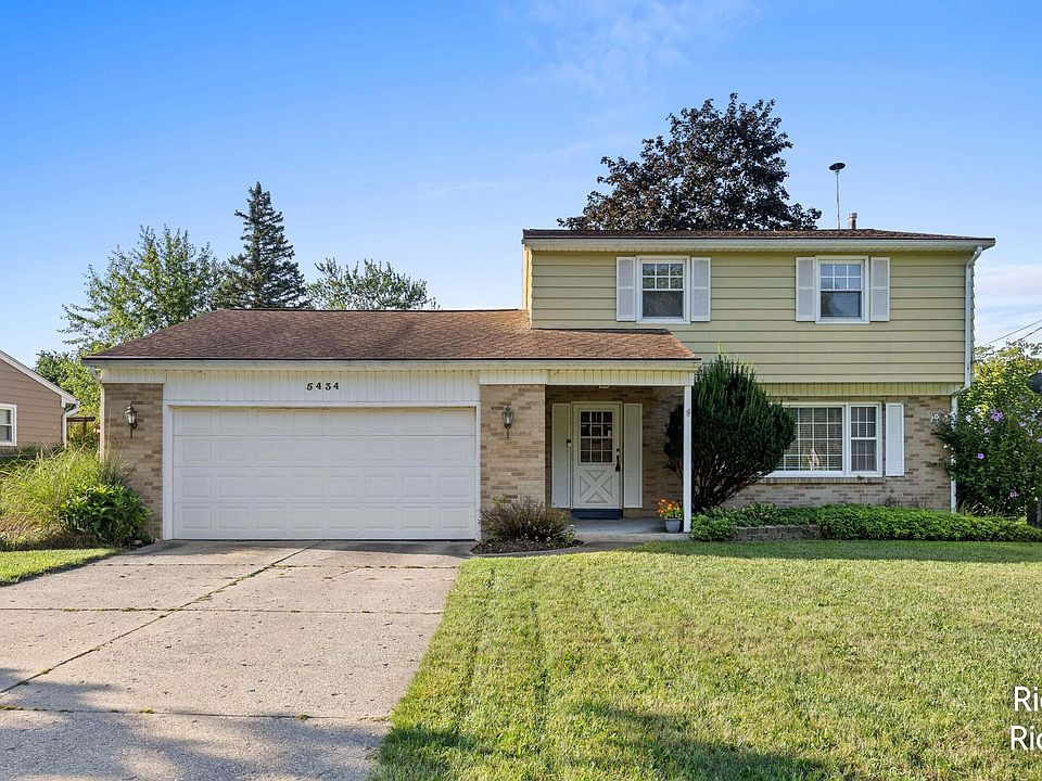 1st image of 5434 Edgelawn Dr SE