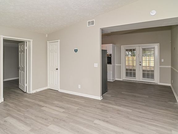 3rd image of 4311 Harlow Blvd