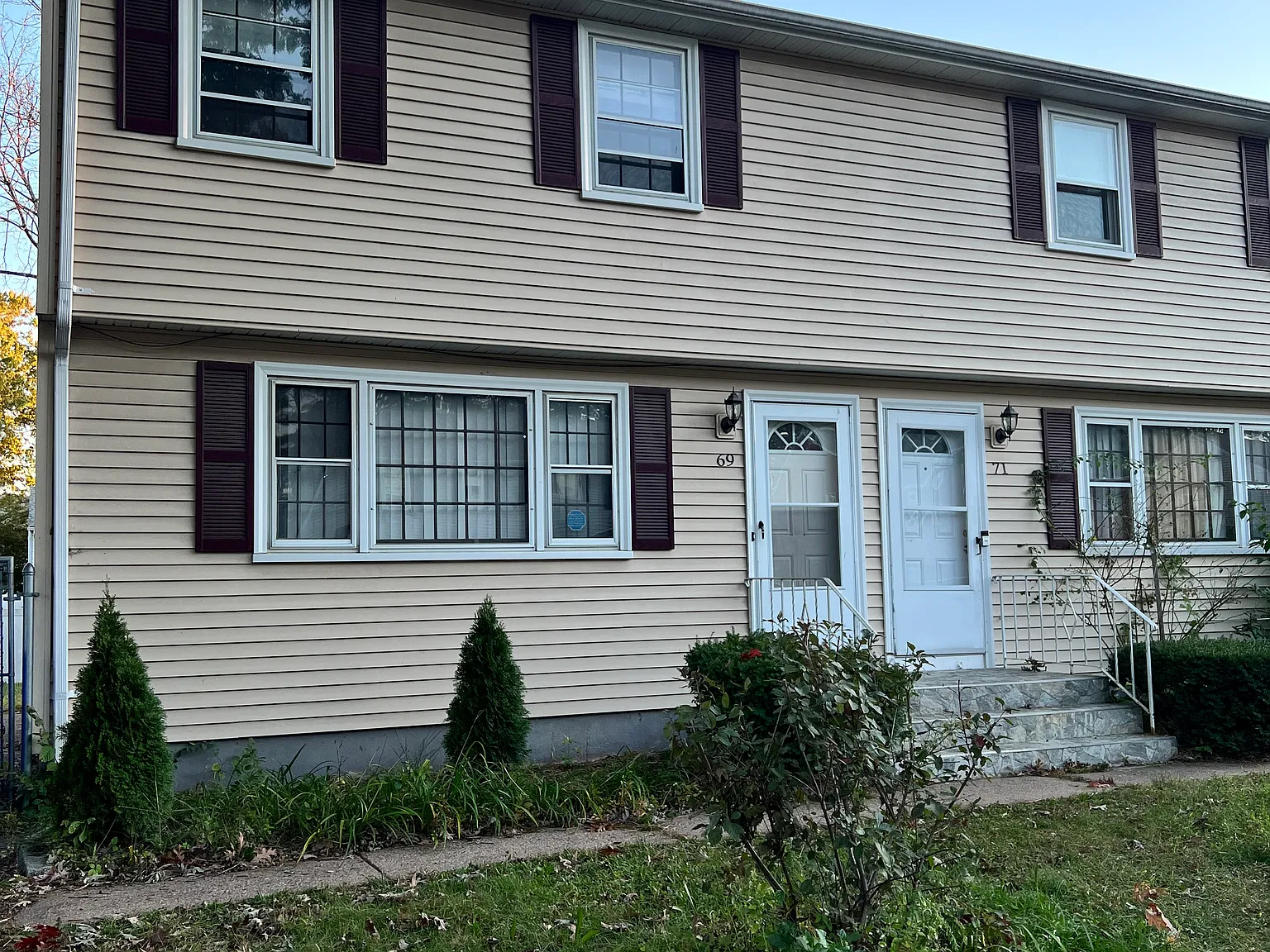 3 bed, 1.5 bath, 1600 sqft, $2,500 — Photo 1