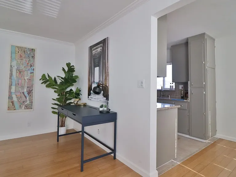 1201 Geraldine Way #3 — Photo 3