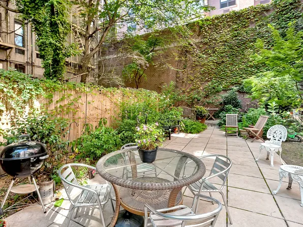206 East 90th Street 4W image 8 of 9