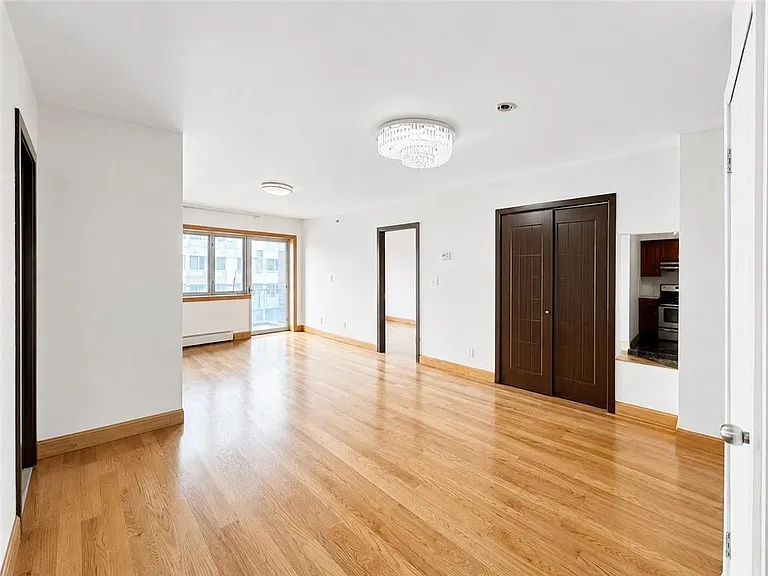 41 42 College Point Blvd #6A — Photo 3
