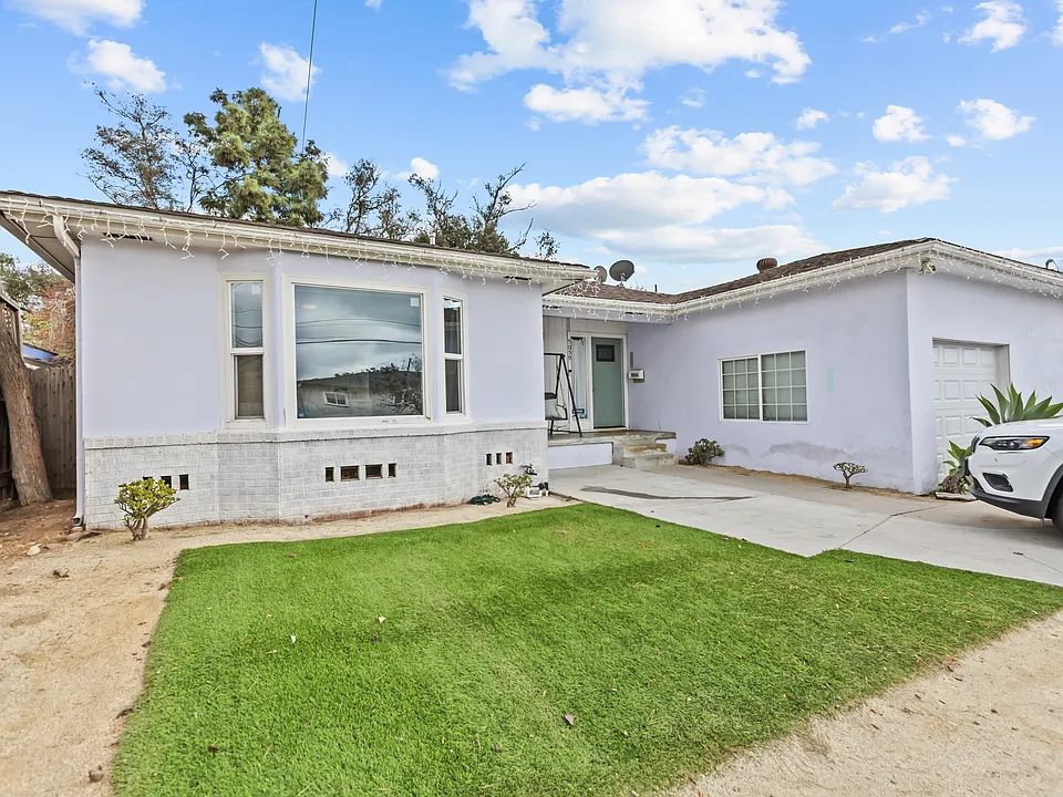 5059 Campanile Dr