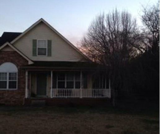 3rd image of 309 Tenby Dr