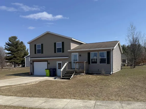 5341 Revella Ln, Grawn, MI 49637