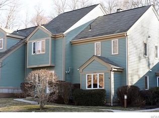 4203 Finch Ct, Peekskill, NY 10566