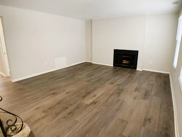 Revere Village Apartments — Photo 44