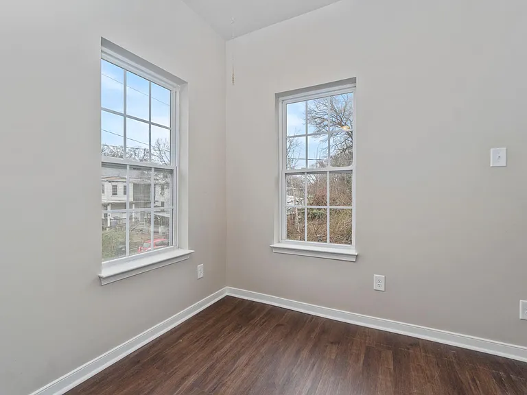 2413 Lamb Ave #4 — Photo 16