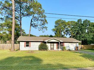 868 Tee St, Biloxi, MS 39532