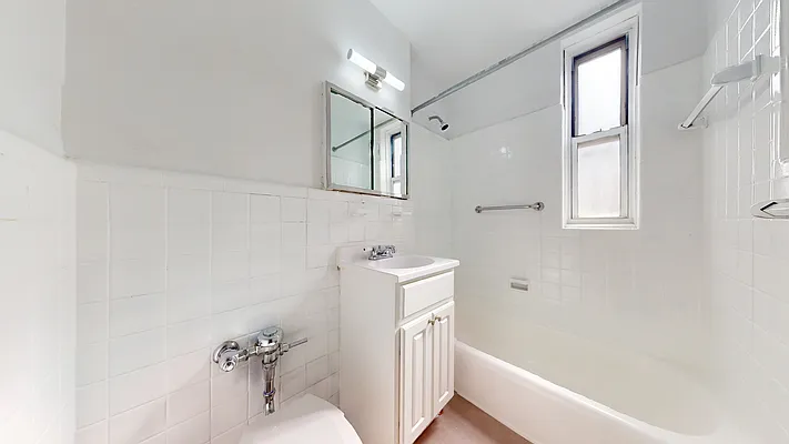 Rented by Bond New York | media 19