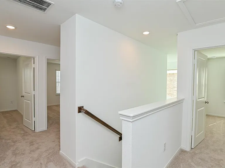 1005 Greenshank Dr — Photo 14