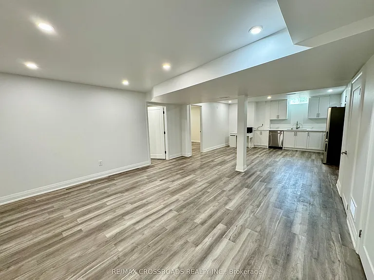 375 Wilfred Murison Ave #BASEMENT — Photo 9