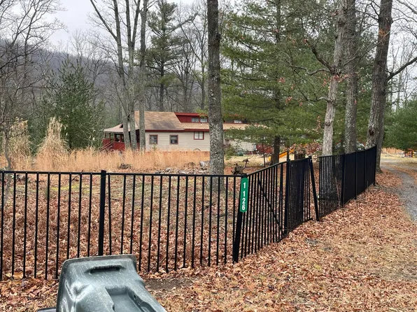 1126 Audubon Rd, Hedgesville, WV 25427