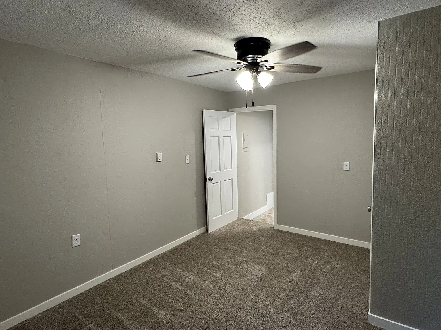 322 Platt Street - 3 — Photo 4