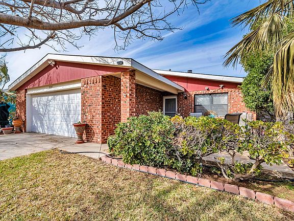 3rd image of 2124 Magill St