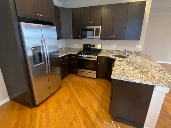 1534 E Marquette Rd #2W, Chicago, IL 60637