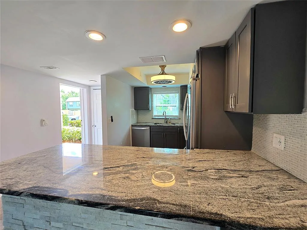 12900 Vonn Rd — Photo 4