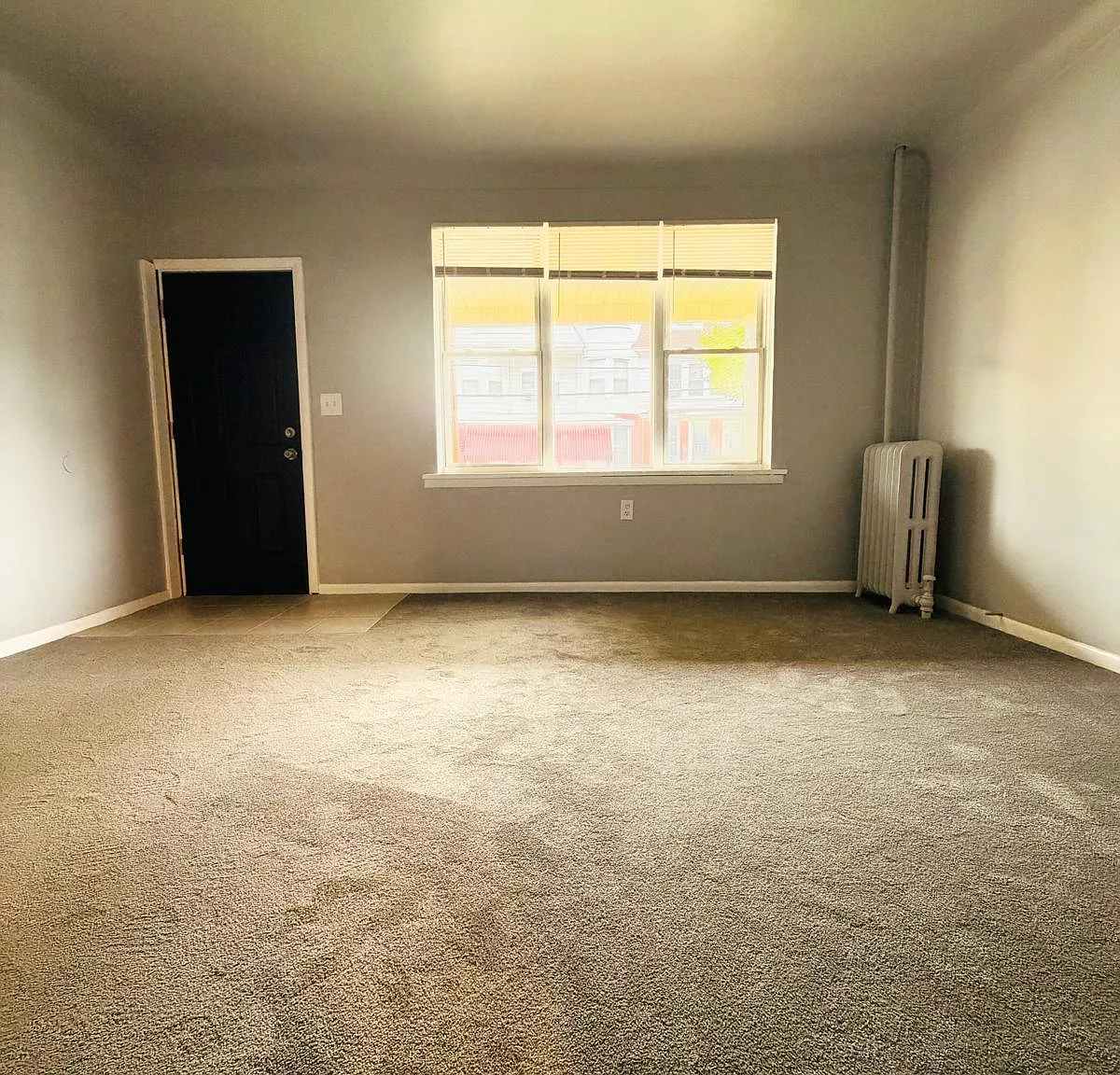 3 bed, 1150 sqft, $1,600 — Photo 3