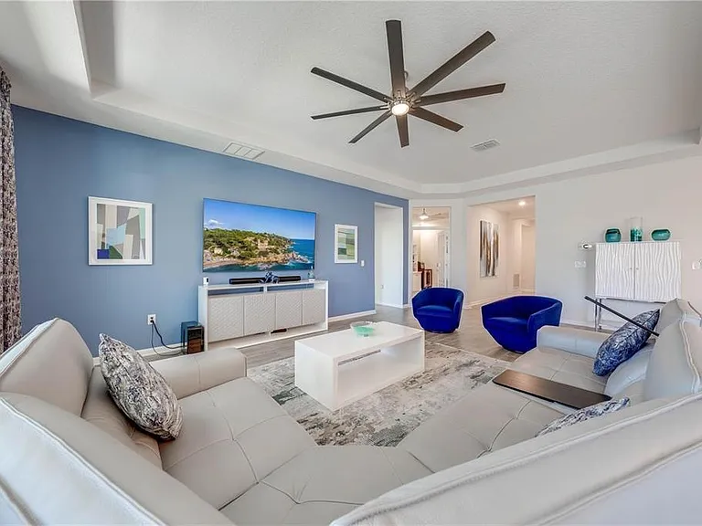 5301 Amersham Ln — Photo 41