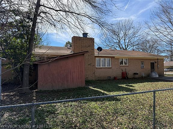 5th image of 204 Van Buren Dr