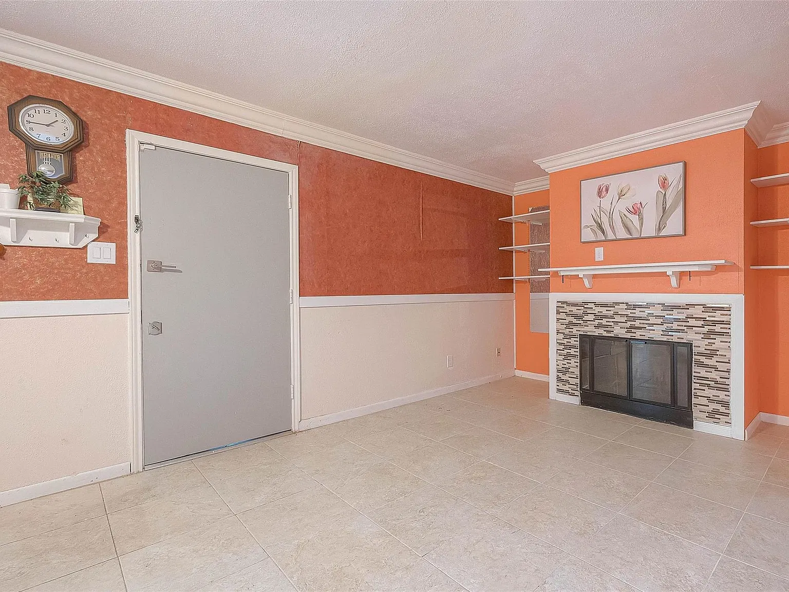 3 bed, 1.5 bath, 1170 sqft, $2,000 — Photo 3